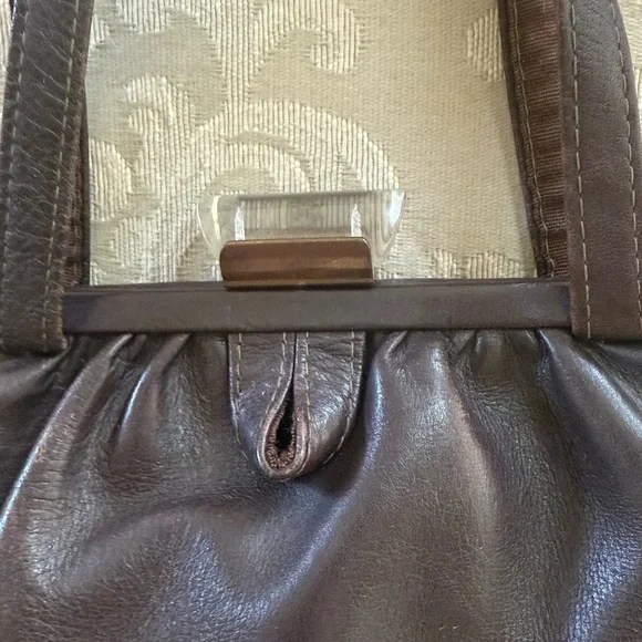 Vintage Kiss lock brown leather purse - Picture 5 of 11